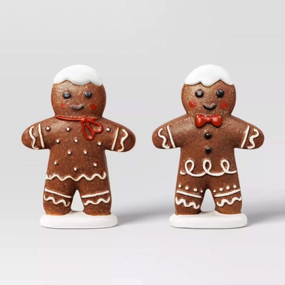 TARGET WONDERSHOP CHRISTMAS GINGERBREAD DECOR 2PK